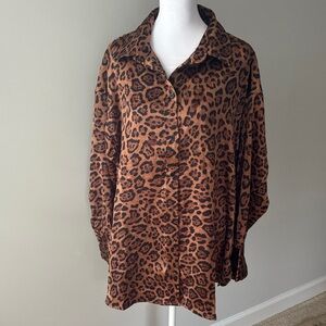 H & M Leopard Print Button-Up Shirt Size Medium